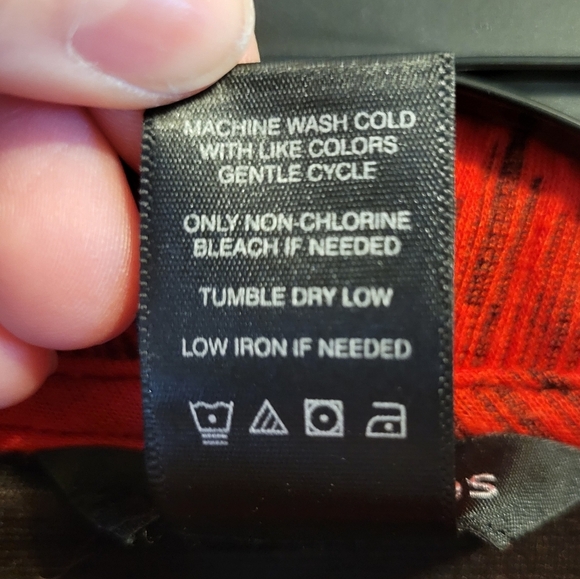 Ali Miles Textured Red Black Cowl Neck Blouse - Picture 7 of 7